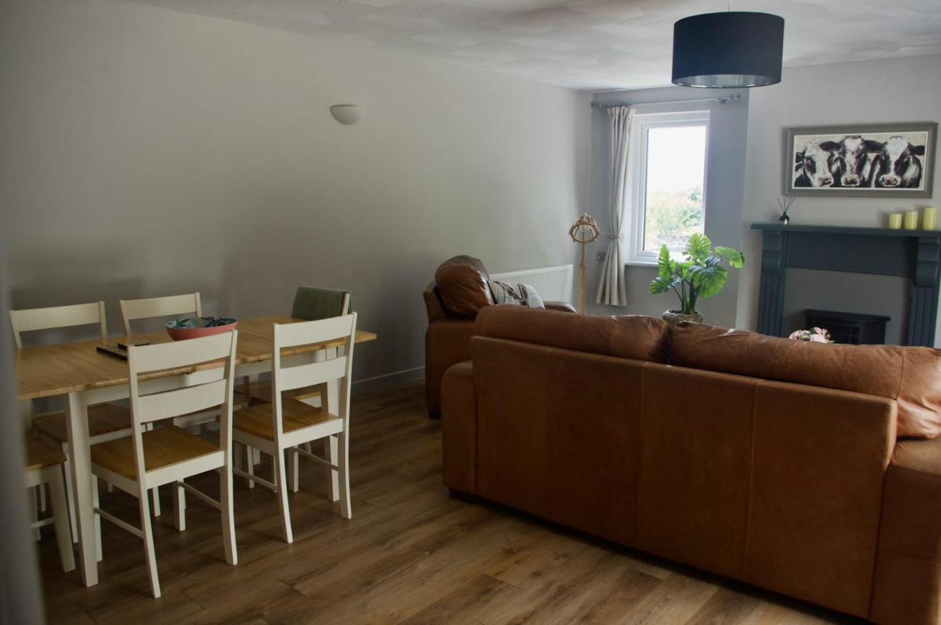 Converted Stables At Peaceful Family Farm Apartment *