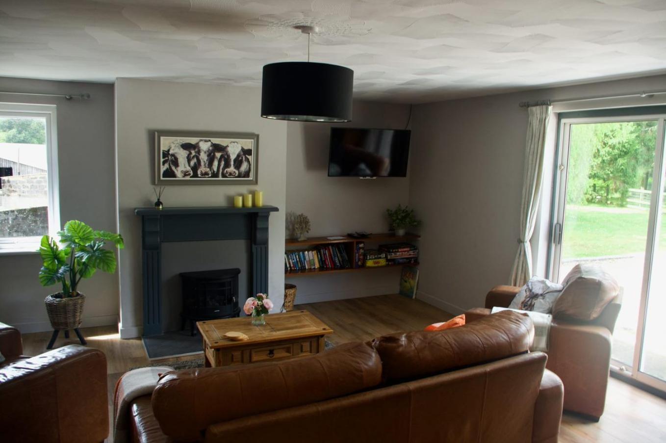 Converted Stables At Peaceful Family Farm Apartment